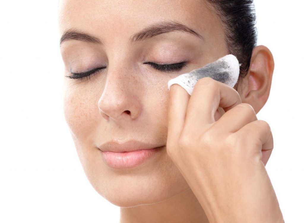 Как да изчистим кожата на лицето? Всички важни въпроси отговорени