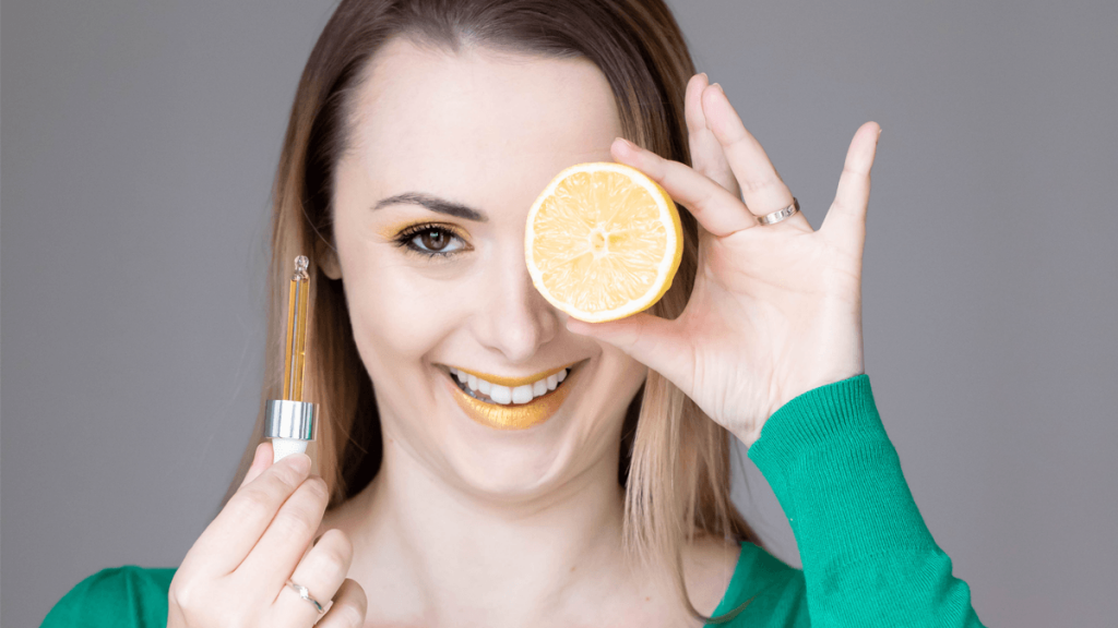 [Топ 5] Най-препоръчваните серуми за лице с витамин С